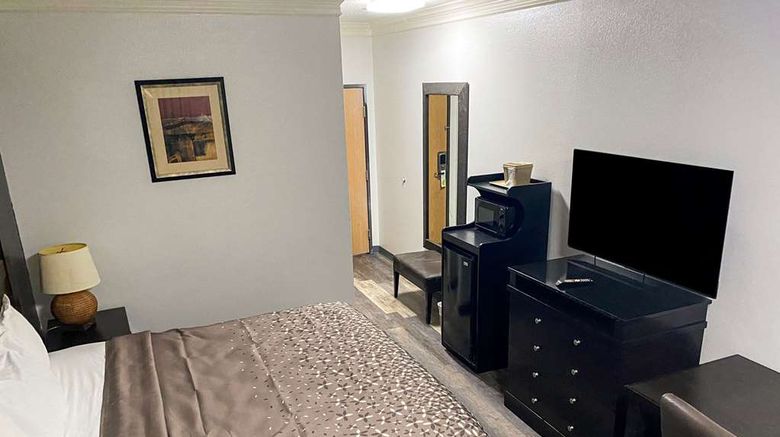 <b>Rodeway Inn Stephenville Room</b>. Images powered by <a href="https://iceportal.shijigroup.com/" title="IcePortal" target="_blank">IcePortal</a>.