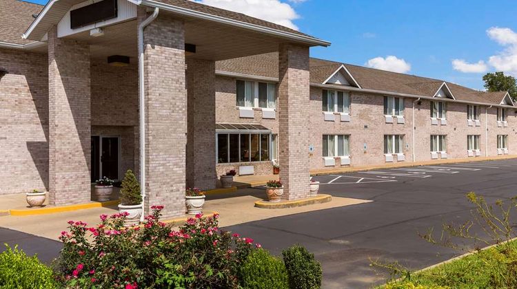 Econo Lodge Inn & Suites Exterior