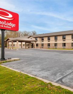 Econo Lodge Inn & Suites Oconto
