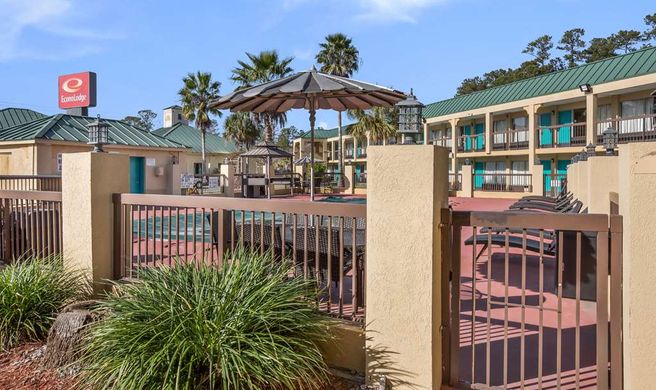 Econo Lodge Inn & Suites Hardeeville Exterior
