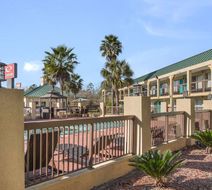 Econo Lodge Inn & Suites Hardeeville Exterior