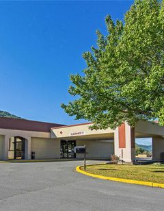 Econo Lodge Inn & Suites Norton