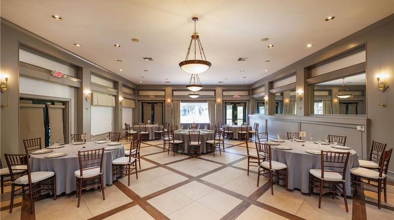 <b>Inn Marin & Suites, an Ascend Hotel Meeting</b>. Images powered by <a href="https://iceportal.shijigroup.com/" title="IcePortal" target="_blank">IcePortal</a>.
