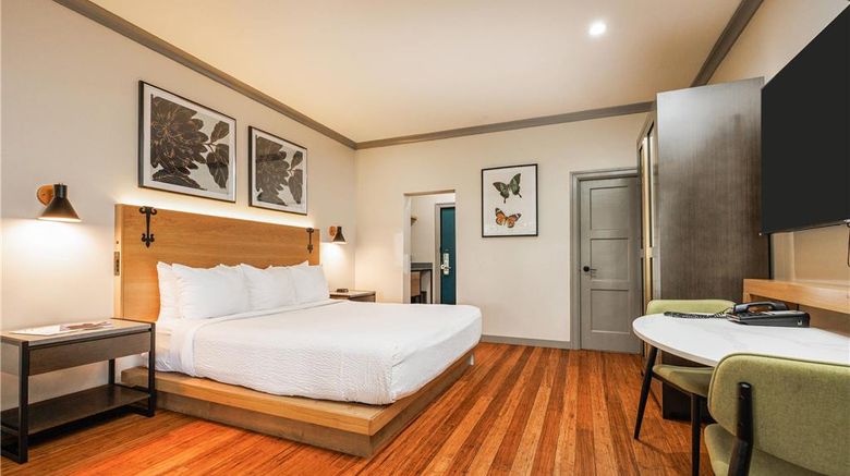 <b>Inn Marin & Suites, an Ascend Hotel Room</b>. Images powered by <a href="https://iceportal.shijigroup.com/" title="IcePortal" target="_blank">IcePortal</a>.