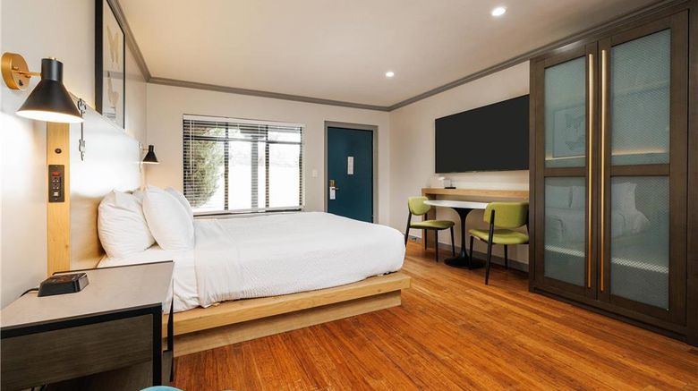 <b>Inn Marin & Suites, an Ascend Hotel Room</b>. Images powered by <a href="https://iceportal.shijigroup.com/" title="IcePortal" target="_blank">IcePortal</a>.