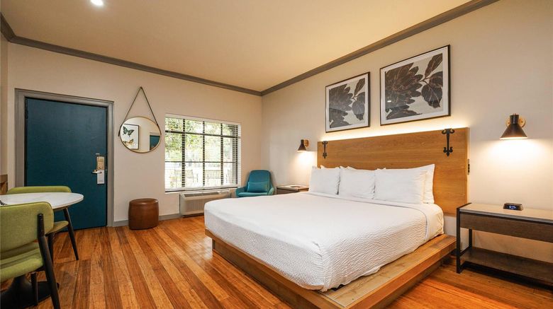 <b>Inn Marin & Suites, an Ascend Hotel Room</b>. Images powered by <a href="https://iceportal.shijigroup.com/" title="IcePortal" target="_blank">IcePortal</a>.