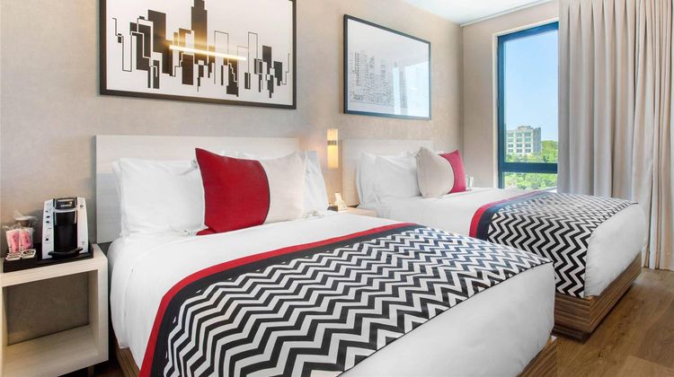Insignia Hotel, an Ascend Hotel Room