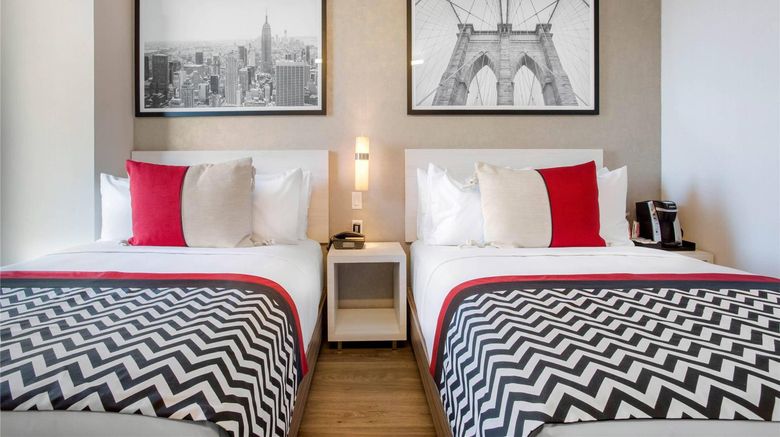 <b>Insignia Hotel, an Ascend Hotel Room</b>. Images powered by <a href="https://iceportal.shijigroup.com/" title="IcePortal" target="_blank">IcePortal</a>.