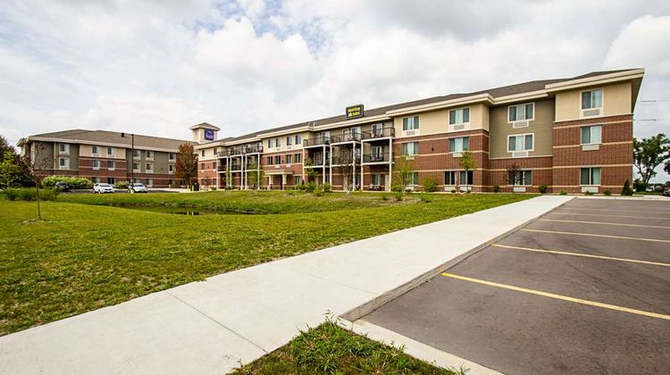 MainStay Suites Madison Exterior