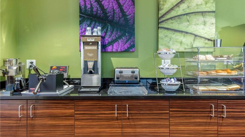 <b>MainStay Suites St Louis - Airport Restaurant</b>. Images powered by <a href="https://iceportal.shijigroup.com/" title="IcePortal" target="_blank">IcePortal</a>.