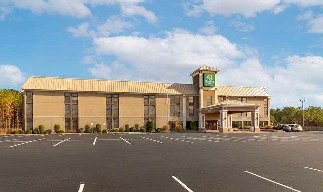 Quality Inn near West Point Lake Exterior