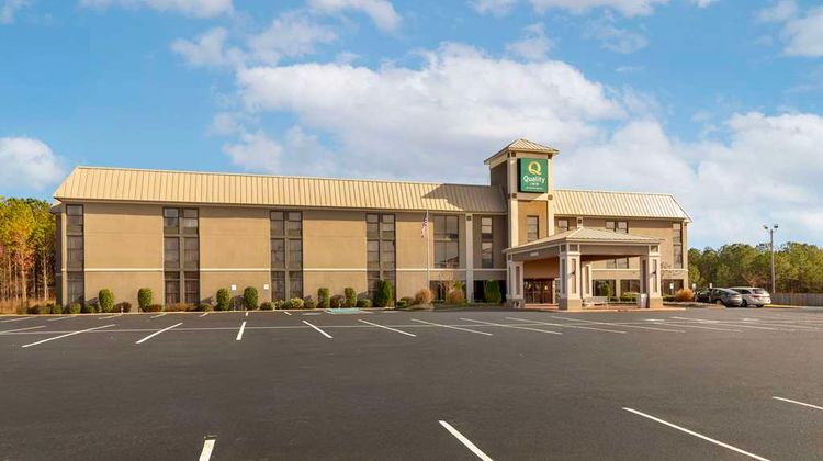 Quality Inn near West Point Lake Exterior