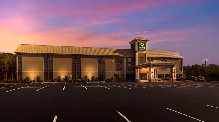 Quality Inn near West Point Lake Exterior
