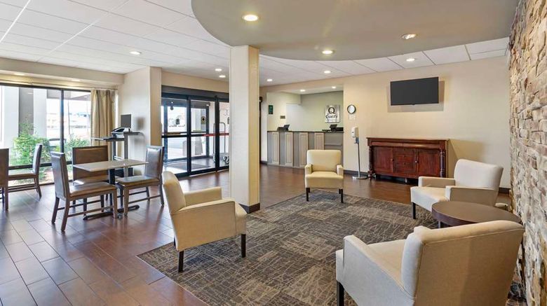 <b>Quality Inn near West Point Lake Lobby</b>. Images powered by <a href="https://iceportal.shijigroup.com/" title="IcePortal" target="_blank">IcePortal</a>.