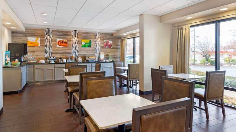 <b>Quality Inn near West Point Lake Restaurant</b>. Images powered by <a href="https://iceportal.shijigroup.com/" title="IcePortal" target="_blank">IcePortal</a>.