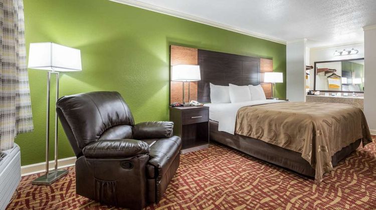 Quality Inn Forrest City Room