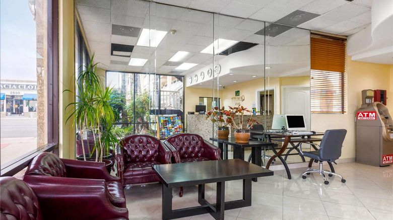 <b>Quality Inn Lomita Lobby</b>. Images powered by <a href="https://iceportal.shijigroup.com/" title="IcePortal" target="_blank">IcePortal</a>.