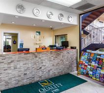 Quality Inn Lomita Lobby