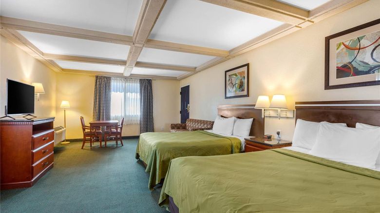 <b>Quality Inn Lomita Room</b>. Images powered by <a href="https://iceportal.shijigroup.com/" title="IcePortal" target="_blank">IcePortal</a>.