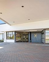 The Lux Hotel & Conference Ctr, Ascend