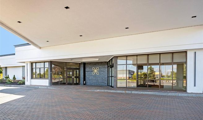The Lux Hotel & Conference Ctr, Ascend Exterior