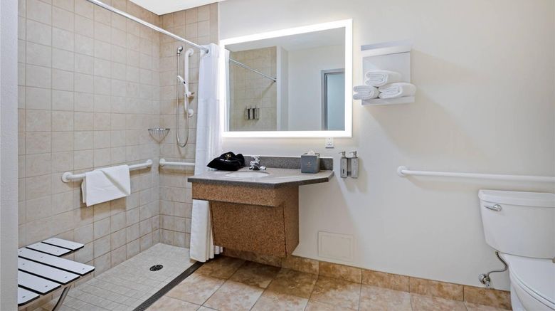 <b>The Lux Hotel & Conference Ctr, Ascend Room</b>. Images powered by <a href="https://iceportal.shijigroup.com/" title="IcePortal" target="_blank">IcePortal</a>.