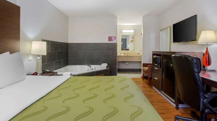 Quality Inn East Columbus Area Suite