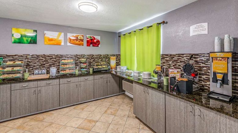 <b>Quality Inn I-10 Restaurant</b>. Images powered by <a href="https://iceportal.shijigroup.com/" title="IcePortal" target="_blank">IcePortal</a>.