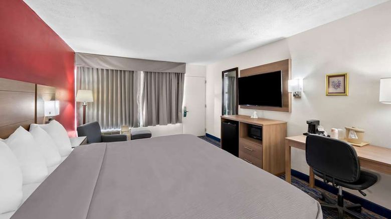 <b>Quality Inn Luray Room</b>. Images powered by <a href="https://iceportal.shijigroup.com/" title="IcePortal" target="_blank">IcePortal</a>.
