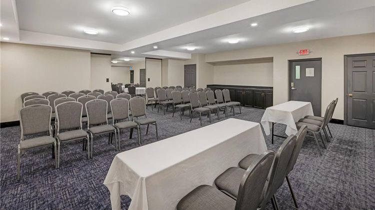 Quality Inn and Suites Oakville Meeting