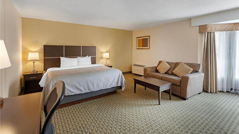 <b>Quality Inn & Suites Brampton Suite</b>. Images powered by <a href="https://iceportal.shijigroup.com/" title="IcePortal" target="_blank">IcePortal</a>.
