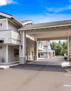 Quality Inn & Suites Bainbridge Is