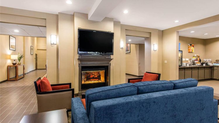 Comfort Inn/Stes IAH Bush Airport-East Lobby