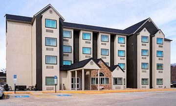 Quality Inn & Suites Robbinsville