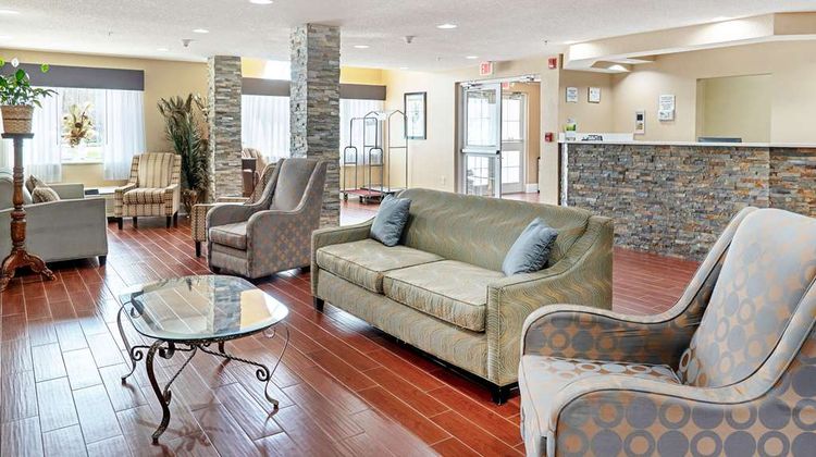 Quality Inn & Suites Robbinsville Lobby