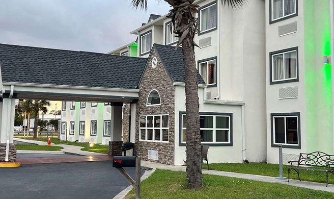 Quality Inn & Suite Myrtle Beach Exterior