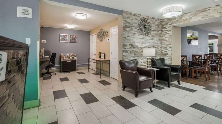 <b>Quality Inn Concord Lobby</b>. Images powered by <a href="https://iceportal.shijigroup.com/" title="IcePortal" target="_blank">IcePortal</a>.