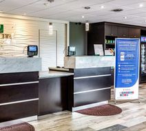 Quality Inn East Stroudsburg Poconos Lobby