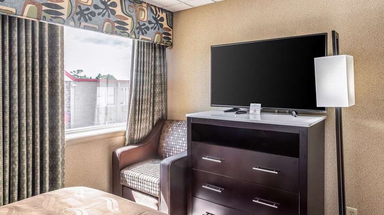 <b>Quality Inn East Stroudsburg Poconos Suite</b>. Images powered by <a href="https://iceportal.shijigroup.com/" title="IcePortal" target="_blank">IcePortal</a>.