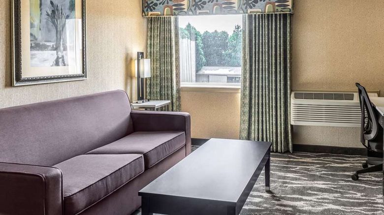 <b>Quality Inn East Stroudsburg Poconos Suite</b>. Images powered by <a href="https://iceportal.shijigroup.com/" title="IcePortal" target="_blank">IcePortal</a>.