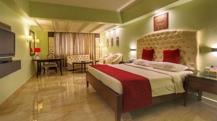 Quality Inn Sabari Room