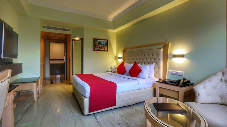 Quality Inn Sabari Room