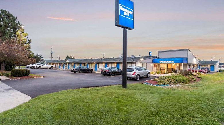 <b>Rodeway Inn Canton Exterior</b>. Images powered by <a href="https://iceportal.shijigroup.com/" title="IcePortal" target="_blank">IcePortal</a>.