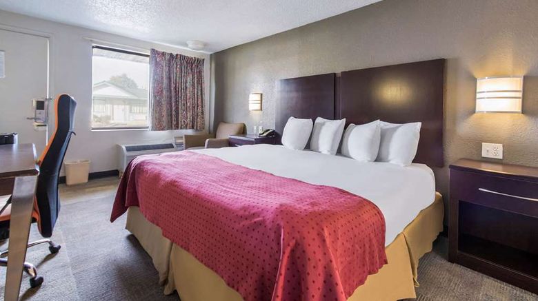 <b>Rodeway Inn Canton Room</b>. Images powered by <a href="https://iceportal.shijigroup.com/" title="IcePortal" target="_blank">IcePortal</a>.