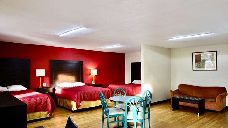 Rodeway Inn Pauls Valley Suite