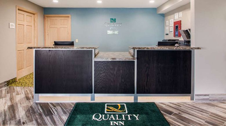 <b>Quality Inn Madison Lobby</b>. Images powered by <a href="https://iceportal.shijigroup.com/" title="IcePortal" target="_blank">IcePortal</a>.