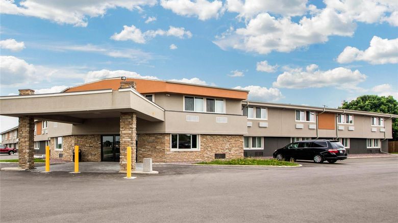 <b>Quality Inn Madison Exterior</b>. Images powered by <a href="https://iceportal.shijigroup.com/" title="IcePortal" target="_blank">IcePortal</a>.