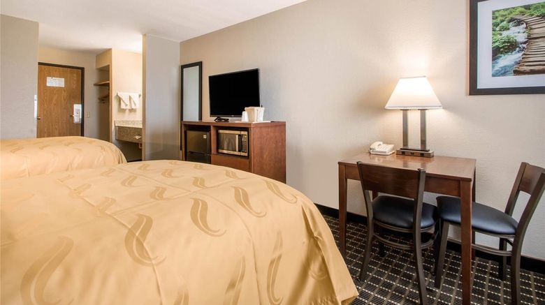 <b>Quality Inn Madison Room</b>. Images powered by <a href="https://iceportal.shijigroup.com/" title="IcePortal" target="_blank">IcePortal</a>.
