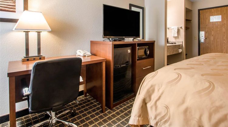 Quality Inn Madison Room