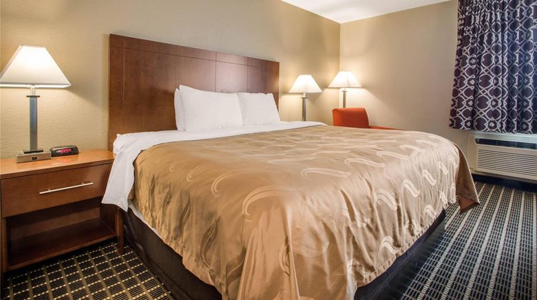 <b>Quality Inn Madison Room</b>. Images powered by <a href="https://iceportal.shijigroup.com/" title="IcePortal" target="_blank">IcePortal</a>.